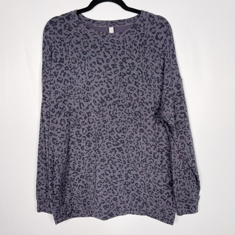 Athleta Medium Gray Leopard Print Pure Luxe Sweatshirt Pullover CYA Spring Night
